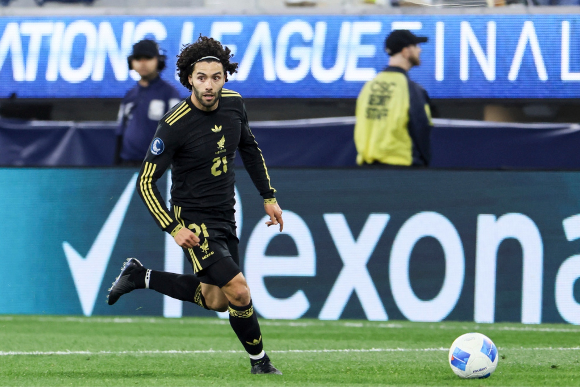 César Huerta regresa a entrenamientos: ¿Podrá convencer a Javier Aguirre y asistir al Mundial 2026?