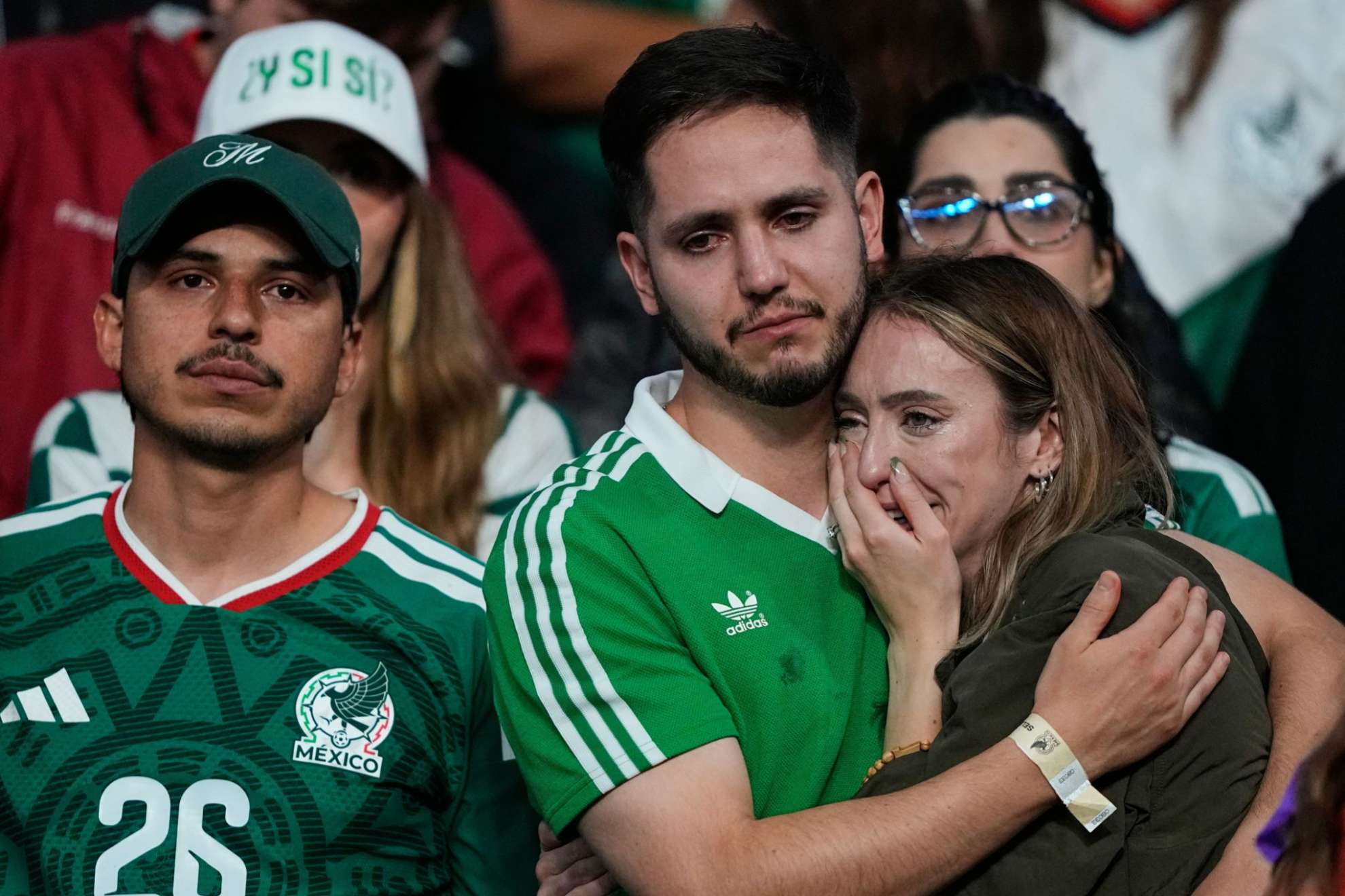 México queda eliminado del Mundial, pero su gente les regala una postal inolvidable