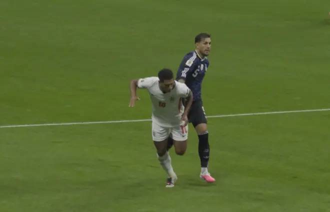 El empujón de Paredes a Bellingham